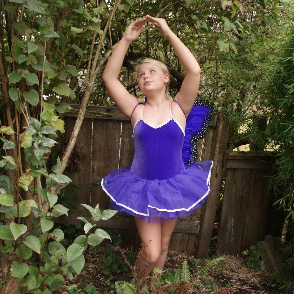 New FAIRY COSTUME Purple Leotard w/Tutu & Wings XL - Picture 3 of 9